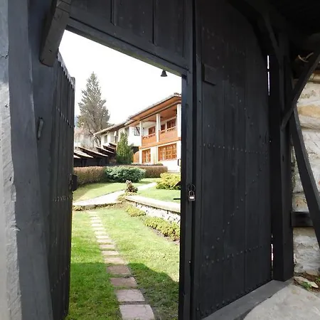 Дом отдыха Family Vacation Topolnitza