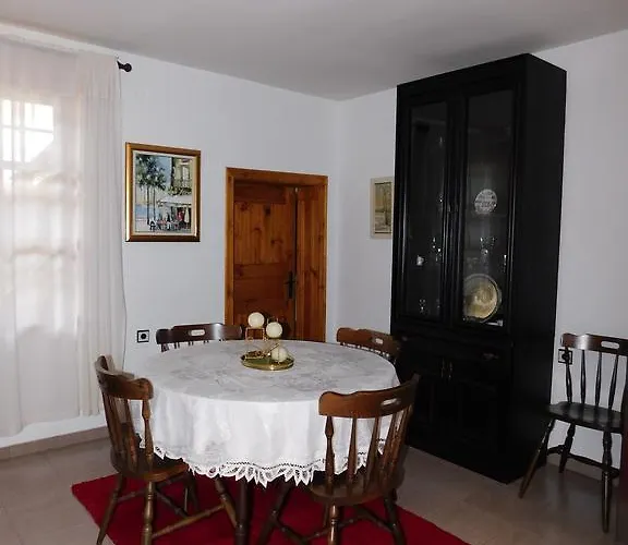 Family Vacation Topolnitza *